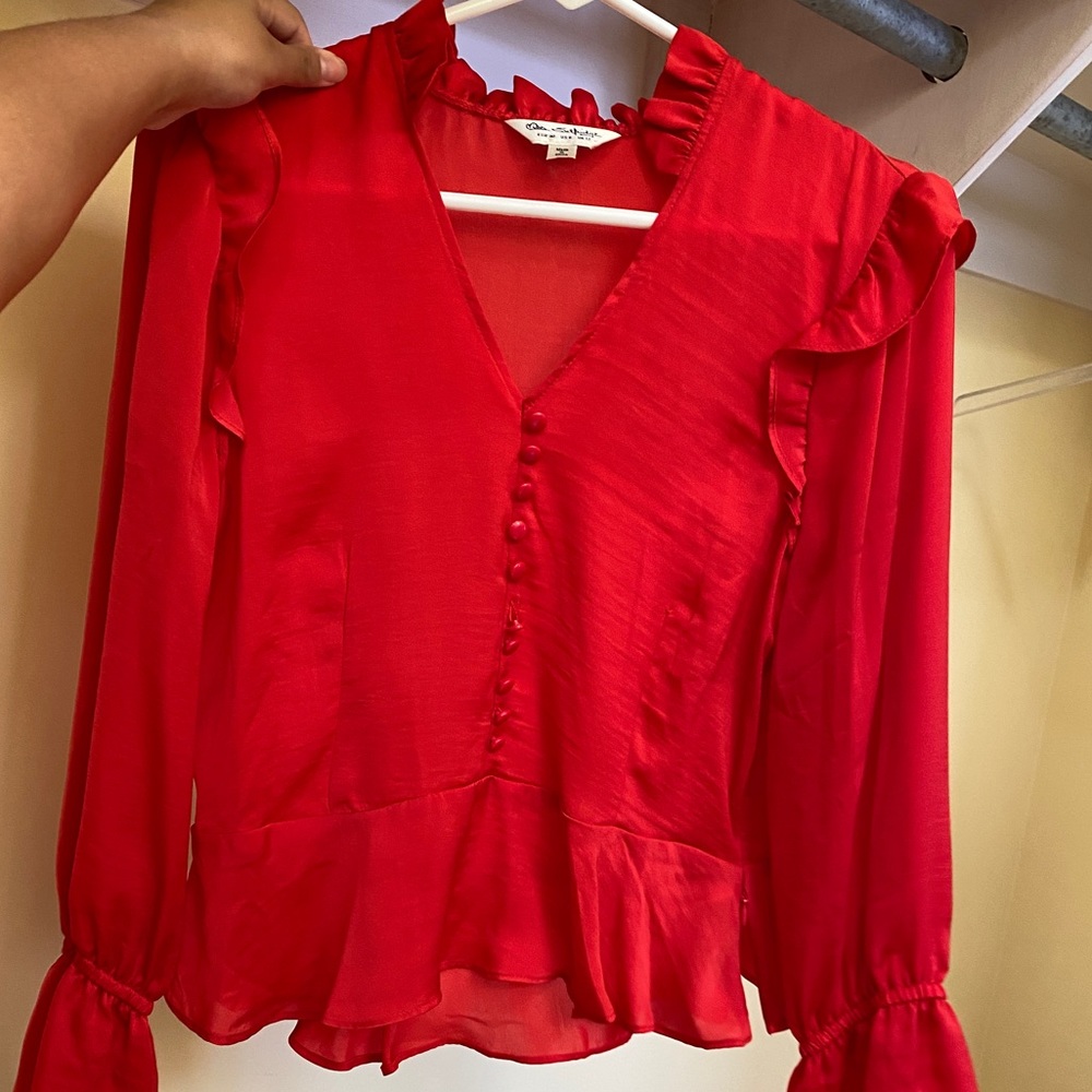 Silky red vintage long sleeve top